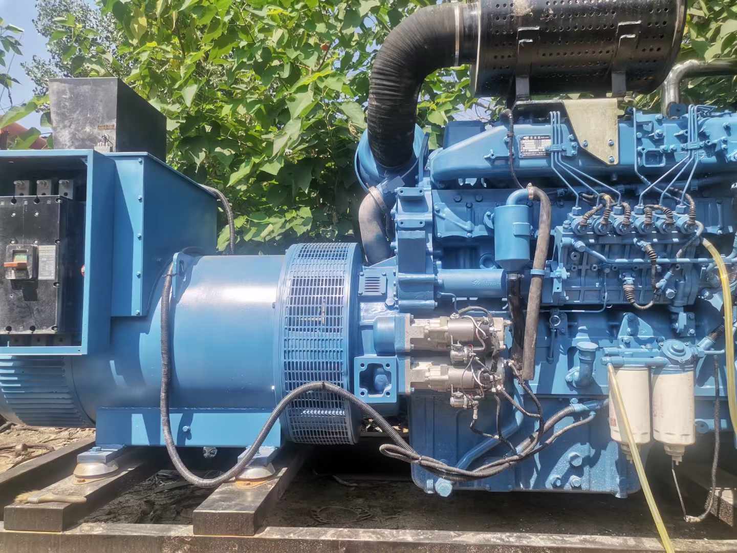 延平详细说明降低 800kW 柴油发电机输出电流波动的方法